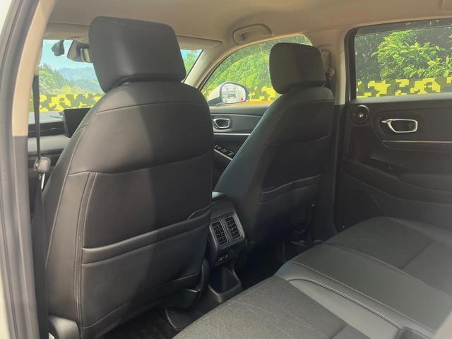 ヴェゼル ｅ：ＨＥＶ　Ｚ　４ＷＤ　禁煙車　９型ホンダコネクトディスプレイ　全周囲カメラ　プレミアムオーディオ　ホンダセンシング　寒冷地仕様　ハンズフリーパワーバックドア　ステアリングヒーター　シートヒーター　ＥＴＣ（30枚目）