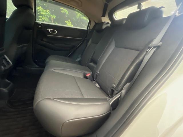 ヴェゼル ｅ：ＨＥＶ　Ｚ　４ＷＤ　禁煙車　９型ホンダコネクトディスプレイ　全周囲カメラ　プレミアムオーディオ　ホンダセンシング　寒冷地仕様　ハンズフリーパワーバックドア　ステアリングヒーター　シートヒーター　ＥＴＣ（31枚目）