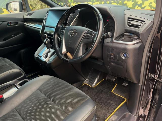 ヴェルファイア ２．５Ｚ　Ａエディション　ゴールデンアイズ　４ＷＤ　禁煙車　寒冷地仕様　純正１０型ナビ　１２．１型フリップダウンモニター　パワーバックドア　両側電動スライドドア　バックカメラ　クルーズコントロール　リヤオートエアコン　アクセサリーコンセント（34枚目）
