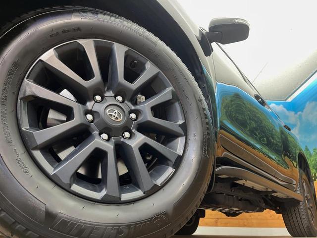 ランドクルーザープラド ＴＸ　Ｌパッケージ　マットブラックエディション　ディーゼル　サンルーフ　寒冷地仕様　７人乗り　純正ナビ　ルーフレール　セーフティセンス　レーダークルーズ　革シート　シートベンチレーション　バックカメラ　ＬＥＤヘッドライト　オートハイビーム　ＥＴＣ（15枚目）