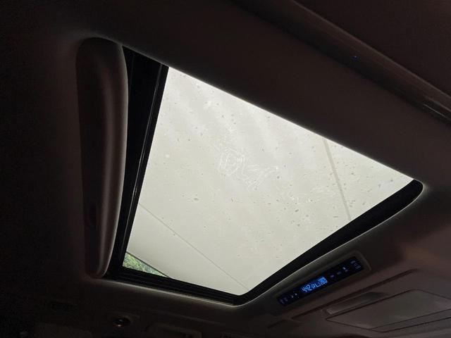 ヴェルファイアハイブリッド ＺＲ　Ｇエディション　サンルーフ　モデリスタエアロ　後席モニター　ＪＢＬサウンドシステム　全周囲カメラ　寒冷地仕様　純正９型ナビ　デジタルインナーミラー　レーダークルーズ　シートベンチレーション　３眼ＬＥＤヘッドライト（4枚目）