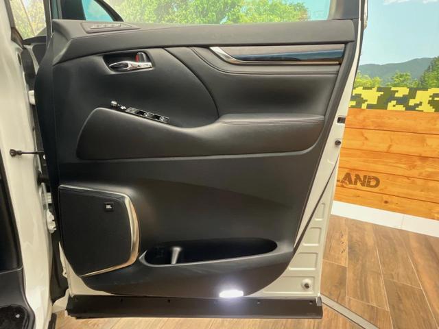 ヴェルファイアハイブリッド ＺＲ　Ｇエディション　サンルーフ　モデリスタエアロ　後席モニター　ＪＢＬサウンドシステム　全周囲カメラ　寒冷地仕様　純正９型ナビ　デジタルインナーミラー　レーダークルーズ　シートベンチレーション　３眼ＬＥＤヘッドライト（37枚目）