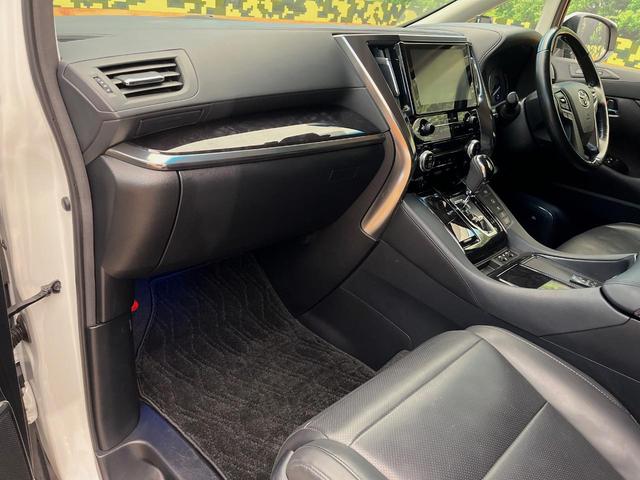 ヴェルファイアハイブリッド ＺＲ　Ｇエディション　サンルーフ　モデリスタエアロ　後席モニター　ＪＢＬサウンドシステム　全周囲カメラ　寒冷地仕様　純正９型ナビ　デジタルインナーミラー　レーダークルーズ　シートベンチレーション　３眼ＬＥＤヘッドライト（38枚目）