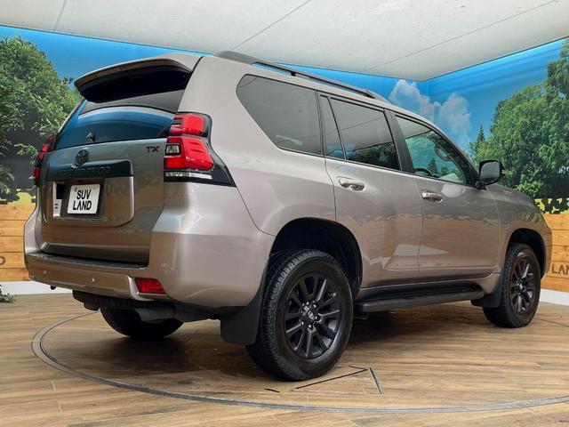 ランドクルーザープラド ＴＸ　Ｌパッケージ　マットブラックエディション　４ＷＤ　サンルーフ　ＢＩＧ－Ｘ１１インチナビ　寒冷地仕様　レーダークルーズコントロール　ブラックラダールーフレール　シートベンチレーション　バックカメラ　ＬＥＤヘッドライト・フォグライト（18枚目）