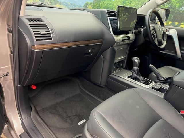 ランドクルーザープラド ＴＸ　Ｌパッケージ　マットブラックエディション　４ＷＤ　サンルーフ　ＢＩＧ－Ｘ１１インチナビ　寒冷地仕様　レーダークルーズコントロール　ブラックラダールーフレール　シートベンチレーション　バックカメラ　ＬＥＤヘッドライト・フォグライト（39枚目）