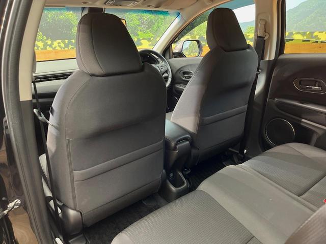 ヴェゼル ハイブリッドＸ・ホンダセンシング　４ＷＤ　禁煙車　ホンダセンシング　純正ナビ　寒冷地仕様　アダプティブクルーズコントロール　シートヒーター　ＥＴＣ　バックカメラ　純正１６インチアルミホイール　純正革巻きステアリング（34枚目）