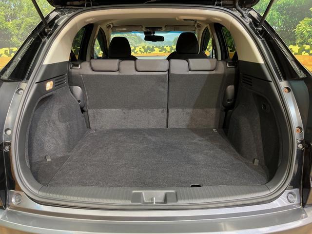 ヴェゼル ハイブリッドＸ・ホンダセンシング　４ＷＤ　禁煙車　ホンダセンシング　純正ナビ　寒冷地仕様　アダプティブクルーズコントロール　シートヒーター　ＥＴＣ　バックカメラ　純正１６インチアルミホイール　純正革巻きステアリング（37枚目）