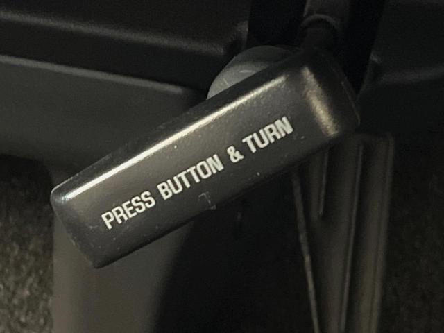 ハイエースバン ロングスーパーGL ダークプライムS 4WD ディーゼル BIGX11インチナビ 全周囲カメラ 寒冷地仕様 プリクラッシュセーフティ 両側電動スライドドア デジタルインナーミラー ウッドコンビステアリング ETC LEDヘッドライト(27枚目)