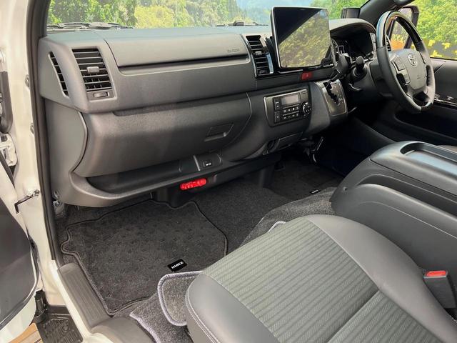 ハイエースバン ロングスーパーGL ダークプライムS 4WD ディーゼル BIGX11インチナビ 全周囲カメラ 寒冷地仕様 プリクラッシュセーフティ 両側電動スライドドア デジタルインナーミラー ウッドコンビステアリング ETC LEDヘッドライト(40枚目)