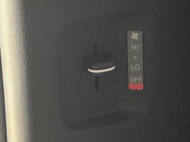 ハイエースバン ロングスーパーGL ダークプライムS 4WD ディーゼル BIGX11インチナビ 全周囲カメラ 寒冷地仕様 プリクラッシュセーフティ 両側電動スライドドア デジタルインナーミラー ウッドコンビステアリング ETC LEDヘッドライト(51枚目)