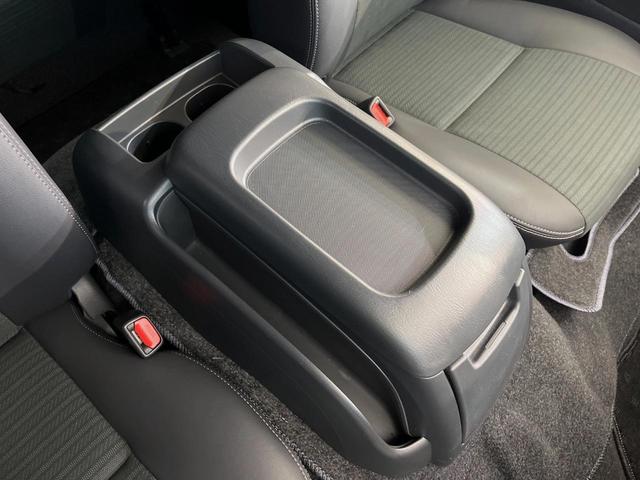 ハイエースバン ロングスーパーGL ダークプライムS 4WD ディーゼル BIGX11インチナビ 全周囲カメラ 寒冷地仕様 プリクラッシュセーフティ 両側電動スライドドア デジタルインナーミラー ウッドコンビステアリング ETC LEDヘッドライト(54枚目)