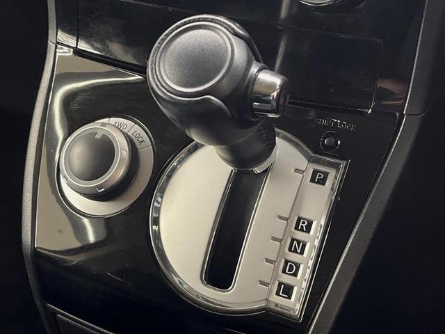 デリカD:5 D パワーパッケージ 8人乗 後席モニター ヨコハマジオランダーオールテレーンタイヤ 両側電動ドア シートヒーター 禁煙車 ETC バックカメラ クルーズコントロール フルセグ HIDヘッドライト オートエアコン(28枚目)