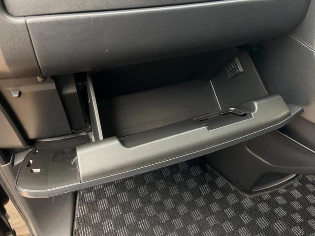 デリカD:5 D パワーパッケージ 8人乗 後席モニター ヨコハマジオランダーオールテレーンタイヤ 両側電動ドア シートヒーター 禁煙車 ETC バックカメラ クルーズコントロール フルセグ HIDヘッドライト オートエアコン(46枚目)