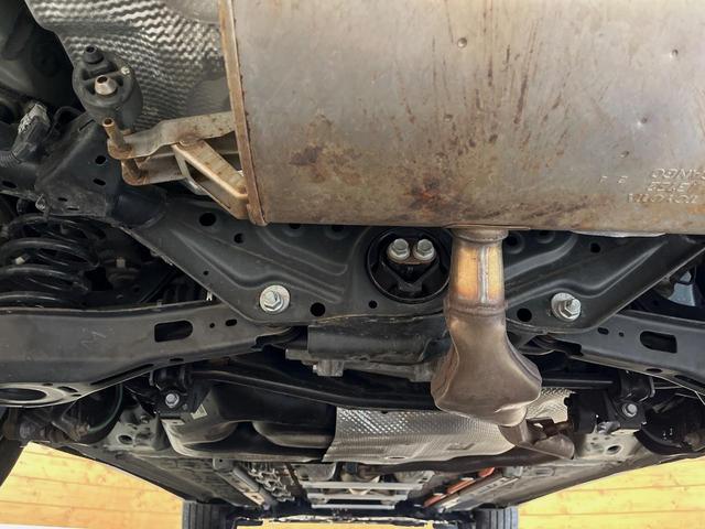 カローラクロス ハイブリッド　Ｚ　４ＷＤ　９インチディスプレイオーディオ　全周囲カメラ　レーダークルーズコントロール　オートハイビーム　シートヒーター　ハンズフリーパワーバックドア　パワーシート　ＥＴＣ　ＬＥＤヘッドライト（21枚目）