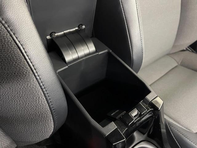 カローラクロス ハイブリッド　Ｚ　４ＷＤ　９インチディスプレイオーディオ　全周囲カメラ　レーダークルーズコントロール　オートハイビーム　シートヒーター　ハンズフリーパワーバックドア　パワーシート　ＥＴＣ　ＬＥＤヘッドライト（34枚目）