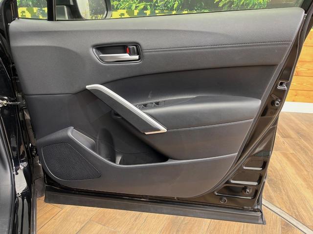 カローラクロス ハイブリッド　Ｚ　４ＷＤ　９インチディスプレイオーディオ　全周囲カメラ　レーダークルーズコントロール　オートハイビーム　シートヒーター　ハンズフリーパワーバックドア　パワーシート　ＥＴＣ　ＬＥＤヘッドライト（47枚目）