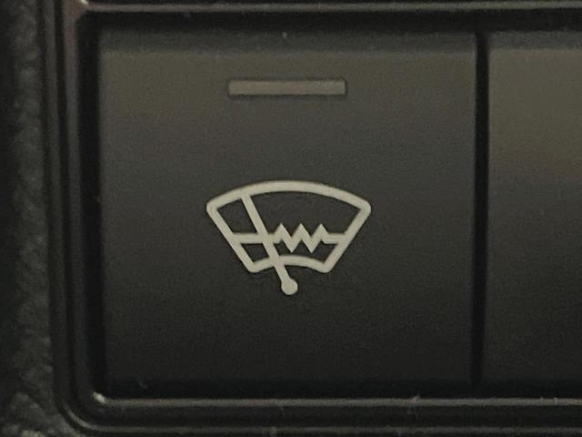 ランドクルーザープラド ＴＸ　Ｌパッケージ・ブラックエディション　ディーゼル　サンルーフ　寒冷地仕様　禁煙車　９型純正ナビ　シートベンチレーション　レーダークルーズコントロール　ルーフレール　パワーシート　ＬＥＤヘッドライト　バックカメラ　ＥＴＣ　フルセグ（4枚目）