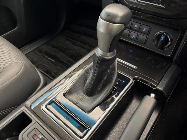 ランドクルーザープラド ＴＸ　Ｌパッケージ・ブラックエディション　ディーゼル　サンルーフ　寒冷地仕様　禁煙車　９型純正ナビ　シートベンチレーション　レーダークルーズコントロール　ルーフレール　パワーシート　ＬＥＤヘッドライト　バックカメラ　ＥＴＣ　フルセグ（25枚目）