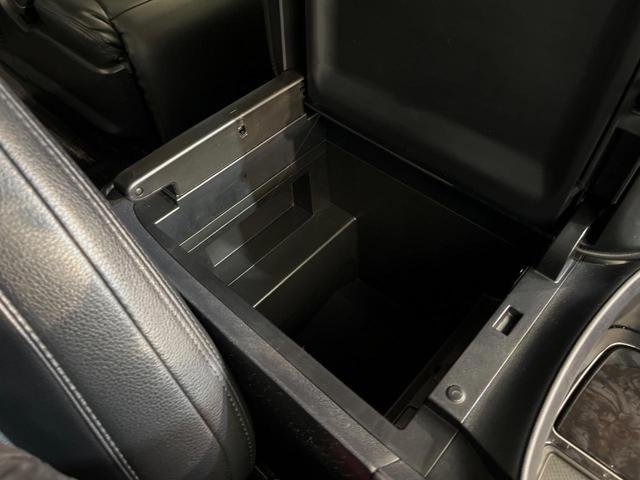 ヴェルファイアハイブリッド ＺＲ　４ＷＤ　後席モニター　寒冷地仕様　純正１０型ナビ　バックカメラ　レーダークルーズ　セーフティセンス　３眼ＬＥＤヘッドライト　シートベンチレーション　電動リアゲート　デジタルインナーミラー　ＥＴＣ（45枚目）