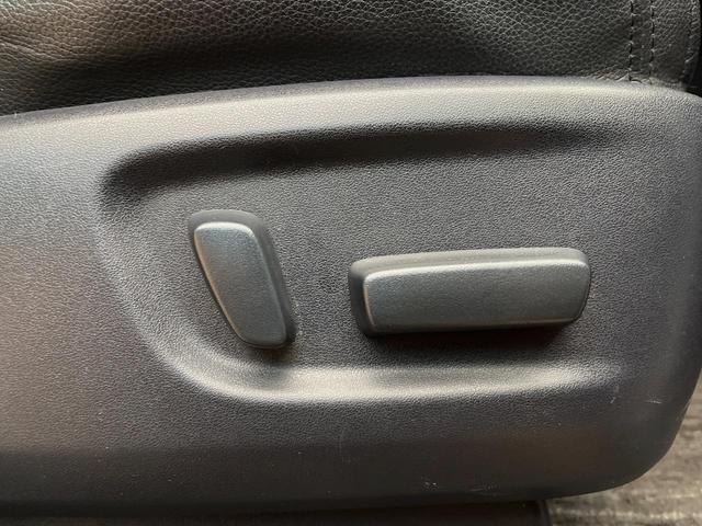 ヴェルファイアハイブリッド ＺＲ　４ＷＤ　後席モニター　寒冷地仕様　純正１０型ナビ　バックカメラ　レーダークルーズ　セーフティセンス　３眼ＬＥＤヘッドライト　シートベンチレーション　電動リアゲート　デジタルインナーミラー　ＥＴＣ（63枚目）