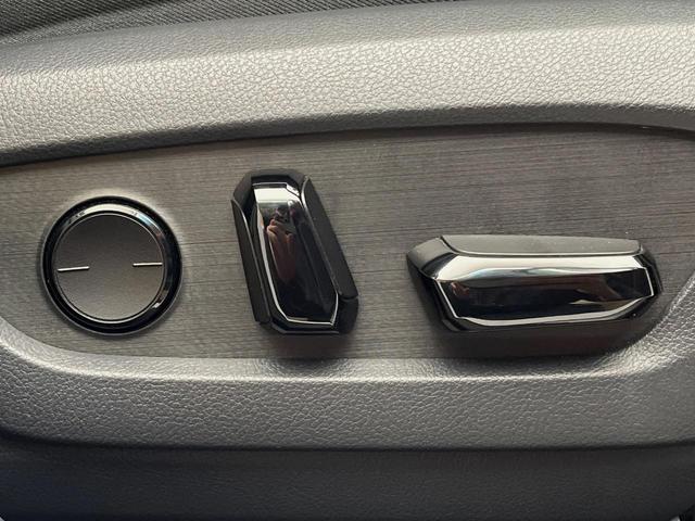 ＮＸ ＮＸ３５０ｈ　Ｆスポーツ　４ＷＤ　パノラマサンルーフ　ＴＲＤフルエアロ　１４型純正ディスプレイオーディオ　全周囲カメラ　ルーフレール　三眼ＬＥＤヘッド　デジタルミラー　衝突軽減システム　ブラインドスポット　シートエアコン（59枚目）