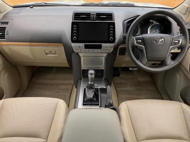 ランドクルーザープラド ＴＸ　Ｌパッケージ　サンルーフ　寒冷地仕様　７人乗り　ＴＲＤエアロ　純正９型ディスプレイオーディオ　全周囲カメラ　ルーフレール　デジタルインナーミラー　ブラインドスポットモニター　純正１９インチアルミホイール　ＥＴＣ（2枚目）