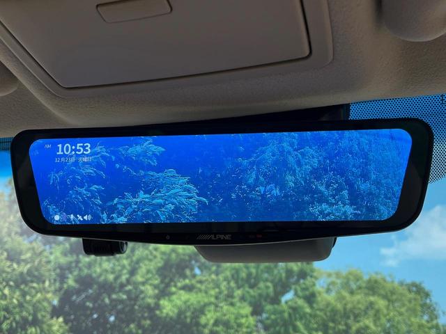 ランドクルーザープラド ＴＸ　Ｌパッケージ　サンルーフ　寒冷地仕様　７人乗り　ＴＲＤエアロ　純正９型ディスプレイオーディオ　全周囲カメラ　ルーフレール　デジタルインナーミラー　ブラインドスポットモニター　純正１９インチアルミホイール　ＥＴＣ（8枚目）