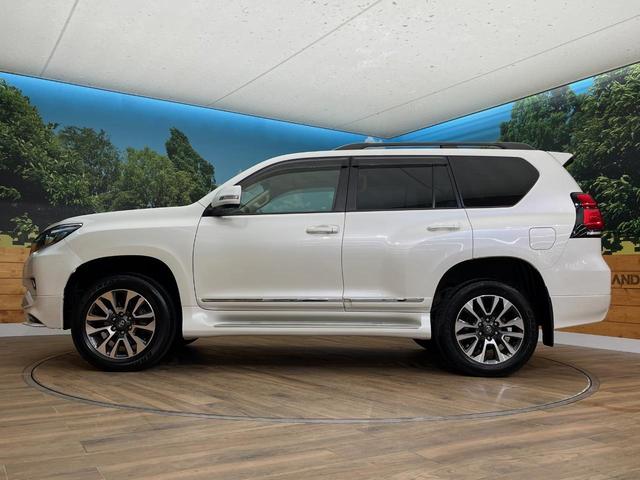 ランドクルーザープラド ＴＸ　Ｌパッケージ　サンルーフ　寒冷地仕様　７人乗り　ＴＲＤエアロ　純正９型ディスプレイオーディオ　全周囲カメラ　ルーフレール　デジタルインナーミラー　ブラインドスポットモニター　純正１９インチアルミホイール　ＥＴＣ（68枚目）