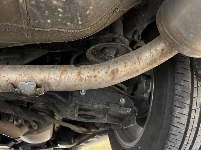 アルファード Ｚ　４ＷＤ　禁煙車　寒冷地仕様　純正１４型ナビ　全周囲カメラ　１３．２型フリップダウン　左右独立ムーンルーフ　デジタルインナーミラー　シートベンチレーション　ステアリングヒーター　パワーバックドア　ＥＴＣ（22枚目）