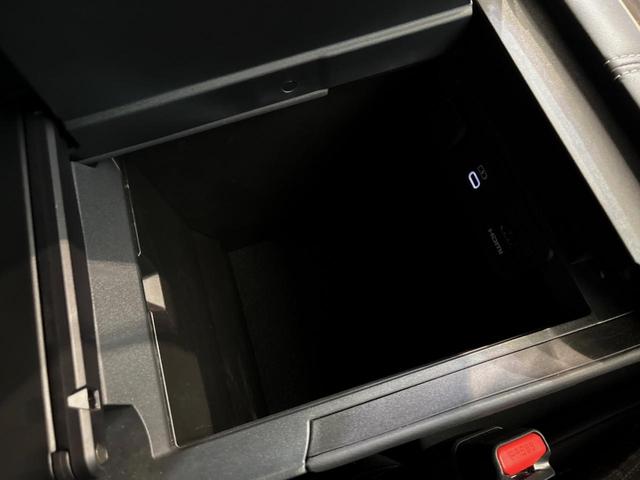 アルファード Ｚ　４ＷＤ　禁煙車　寒冷地仕様　純正１４型ナビ　全周囲カメラ　１３．２型フリップダウン　左右独立ムーンルーフ　デジタルインナーミラー　シートベンチレーション　ステアリングヒーター　パワーバックドア　ＥＴＣ（63枚目）