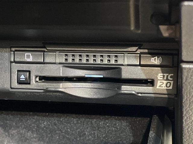 RX RX450h バージョンL 4WD 禁煙車 モデリスタエアロ サンルーフ リヤエンターテイメントシステム 12.3インチナビ 全周囲カメラ パワーバックドア シートベンチレーション 電動格納セカンドシート 衝突軽減装置(49枚目)