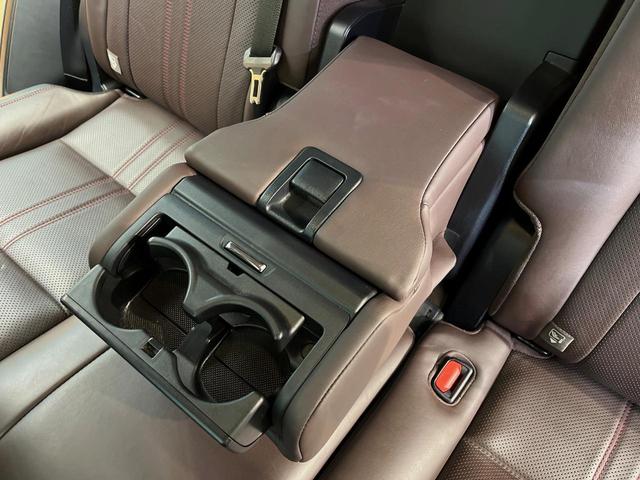 RX RX450h バージョンL 4WD 禁煙車 モデリスタエアロ サンルーフ リヤエンターテイメントシステム 12.3インチナビ 全周囲カメラ パワーバックドア シートベンチレーション 電動格納セカンドシート 衝突軽減装置(53枚目)