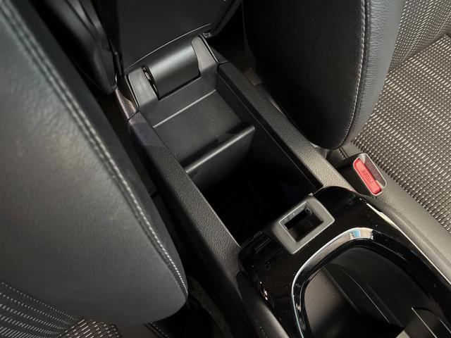 ヴェゼル ハイブリッドＸ・Ｌパッケージ　４ＷＤ　純正ナビ　寒冷地仕様　クルーズコントロール　シートヒーター　シティブレーキアクティブシステム　バックカメラ　ＬＥＤヘッドライト　パドルシフト　オートライト　　ＥＴＣ（63枚目）