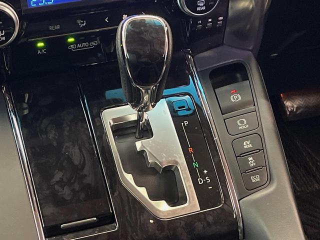 ヴェルファイアハイブリッド ＺＲ　Ｇエディション　４ＷＤ　フリップダウン　純正９型ナビ　両側電動スライドドア　シートエアコン　メモリーシート　パワーバックドア　ＣＤ／ＤＶＤデッキ　セーフティセンス　レーダークルーズ　三眼ＬＥＤヘッド（23枚目）