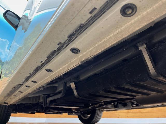 ヴェルファイアハイブリッド ＺＲ　Ｇエディション　４ＷＤ　フリップダウン　純正９型ナビ　両側電動スライドドア　シートエアコン　メモリーシート　パワーバックドア　ＣＤ／ＤＶＤデッキ　セーフティセンス　レーダークルーズ　三眼ＬＥＤヘッド（39枚目）