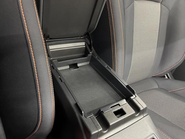 ＸＶ ２．０ｅ－Ｌ　アイサイト　４ＷＤ　純正ナビ　衝突軽減装置　レーダークルーズコントロール　ブラインドスポットモニター　バックカメラ　ＬＥＤヘッドライト　ＥＴＣ　スマートキー　オートブレーキホールド（35枚目）