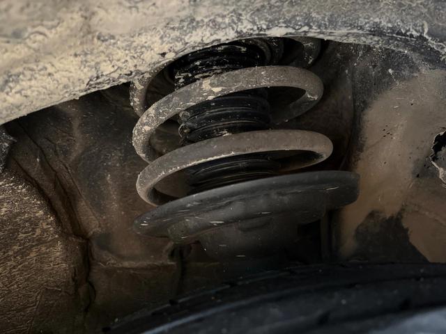 ＸＶ ２．０ｅ－Ｌ　アイサイト　４ＷＤ　純正ナビ　衝突軽減装置　レーダークルーズコントロール　ブラインドスポットモニター　バックカメラ　ＬＥＤヘッドライト　ＥＴＣ　スマートキー　オートブレーキホールド（58枚目）