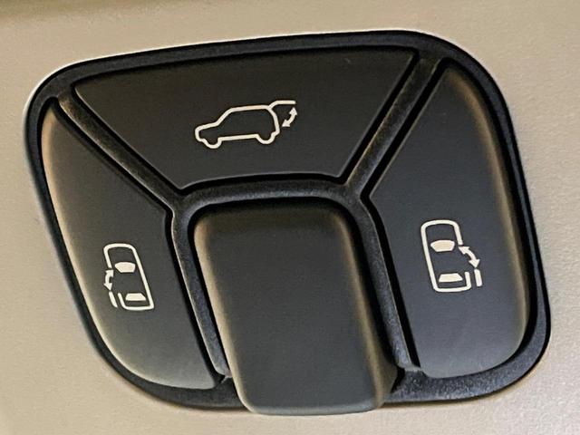 ヴェルファイア ２．４Ｚ　ゴールデンアイズ　４ＷＤ　フリップダウンモニター　ＢＩＧーＸ９インチナビ　両側電動スライドドア　パワーバックドア　クルーズコントロール　ＥＴＣ　ＨＩＤヘッドライト　ウッドコンビハンドル（8枚目）