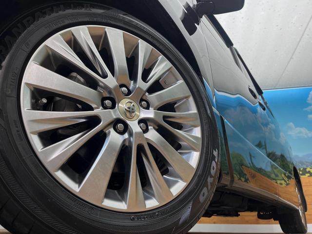 ヴェルファイア ２．４Ｚ　ゴールデンアイズ　４ＷＤ　フリップダウンモニター　ＢＩＧーＸ９インチナビ　両側電動スライドドア　パワーバックドア　クルーズコントロール　ＥＴＣ　ＨＩＤヘッドライト　ウッドコンビハンドル（15枚目）