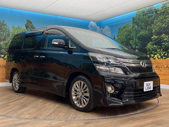 ヴェルファイア ２．４Ｚ　ゴールデンアイズ　４ＷＤ　フリップダウンモニター　ＢＩＧーＸ９インチナビ　両側電動スライドドア　パワーバックドア　クルーズコントロール　ＥＴＣ　ＨＩＤヘッドライト　ウッドコンビハンドル（18枚目）