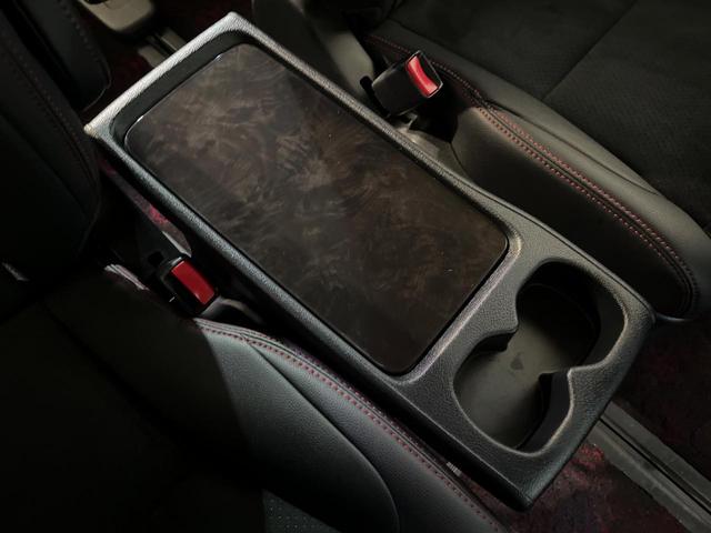 ヴェルファイア ２．４Ｚ　ゴールデンアイズ　４ＷＤ　フリップダウンモニター　ＢＩＧーＸ９インチナビ　両側電動スライドドア　パワーバックドア　クルーズコントロール　ＥＴＣ　ＨＩＤヘッドライト　ウッドコンビハンドル（31枚目）