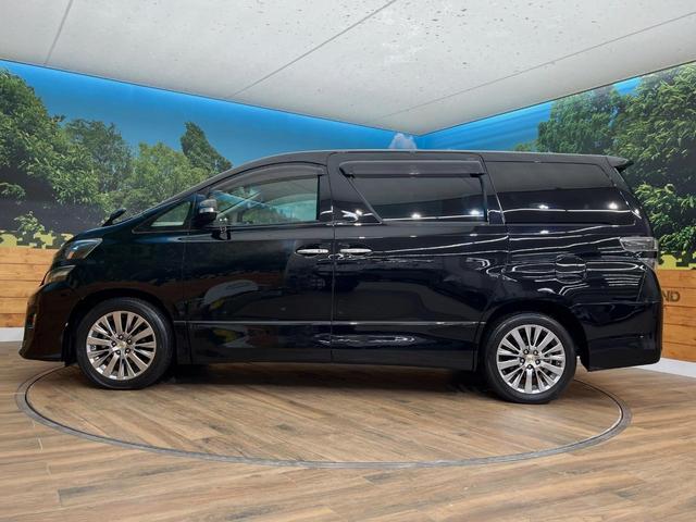 ヴェルファイア ２．４Ｚ　ゴールデンアイズ　４ＷＤ　フリップダウンモニター　ＢＩＧーＸ９インチナビ　両側電動スライドドア　パワーバックドア　クルーズコントロール　ＥＴＣ　ＨＩＤヘッドライト　ウッドコンビハンドル（56枚目）