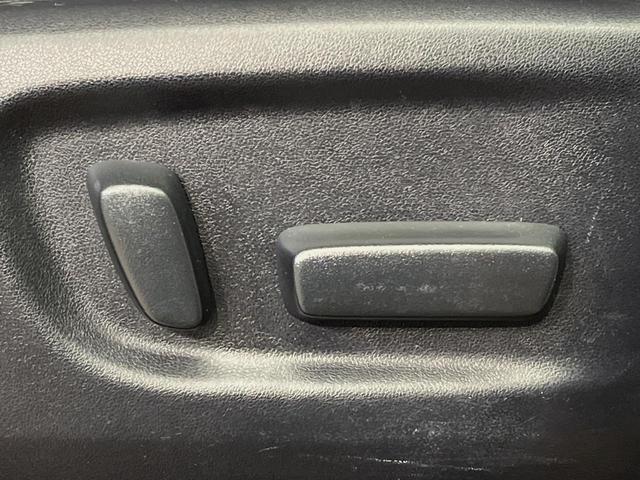 アルファードハイブリッド SR Cパッケージ 4WD フリップダウンモニター 純正9インチナビ 両側電動スライドドア デジタルインナーミラー CD/DVDデッキ シートベンチレーション レーダークルーズコントロール ETC 三眼LEDヘッドライト(45枚目)