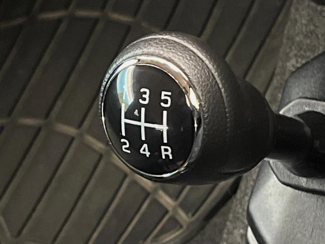 ジムニーシエラ ＪＬ　禁煙車　５速ＭＴ　９型ナビ　バックカメラ　シートヒーター　ＥＴＣ　セーフティサポート　オートエアコン　キーレスプッシュスタートシステム　アイドリングストップ　フロントフォグランプ　オートライト（22枚目）