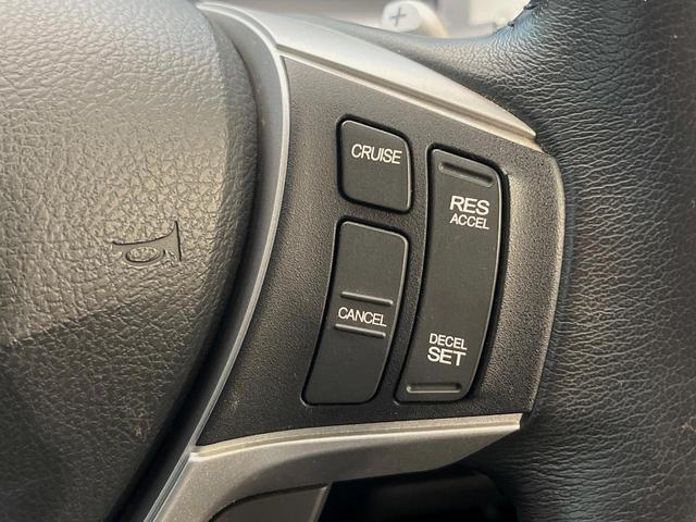 �y�N���[�Y�R���g���[���z�������H�����N���N���s�B�A�N�Z���𗣂��Ă���葬�x�ő��s���ł��A�������^�]���̕��S���y���I�����E�������ȒP�ȃX�C�b�`����Œ����ł��܂��B