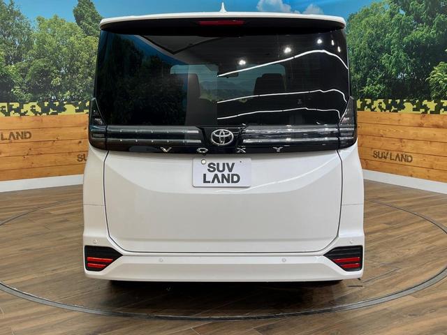 ヴォクシー Ｓ－Ｚ　４ＷＤ　純正１０．５インチディスプレイオーディオ　セーフティセンス　レーダークルーズコントロール　両側電動スライドドア　シートヒーター　ＬＥＤヘッドライト　ＣＤ／ＤＶＤ（17枚目）