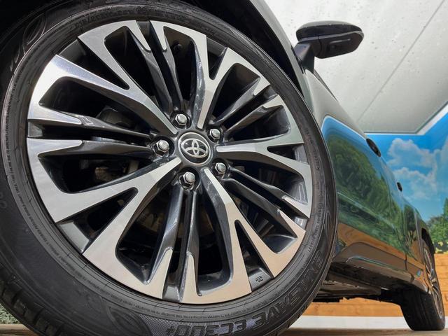 ヤリスクロス ハイブリッドＺ　４ＷＤ　禁煙車　モデリスタエアロ　８型ディスプレイオーディオ　全周囲カメラ　ハンズフリーパワーバックドア　寒冷地仕様　シートヒーター　レーダークルーズコントロール　パワーシート　純正１８インチアルミ（13枚目）