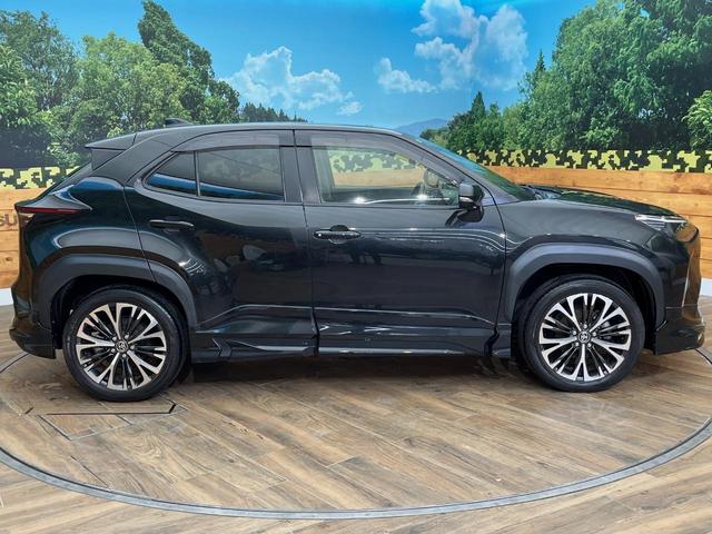 ヤリスクロス ハイブリッドＺ　４ＷＤ　禁煙車　モデリスタエアロ　８型ディスプレイオーディオ　全周囲カメラ　ハンズフリーパワーバックドア　寒冷地仕様　シートヒーター　レーダークルーズコントロール　パワーシート　純正１８インチアルミ（52枚目）