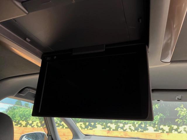 ヴェルファイアハイブリッド Ｚ　プレミア　４ＷＤ　後席モニター　左右独立ムーンルーフ　１４型ディスプレイオーディオ　シートベンチレーション　全周囲カメラ　デジタルインナーミラー　禁煙車　３眼ＬＥＤヘッドライト　ブラインドスポットモニター（3枚目）