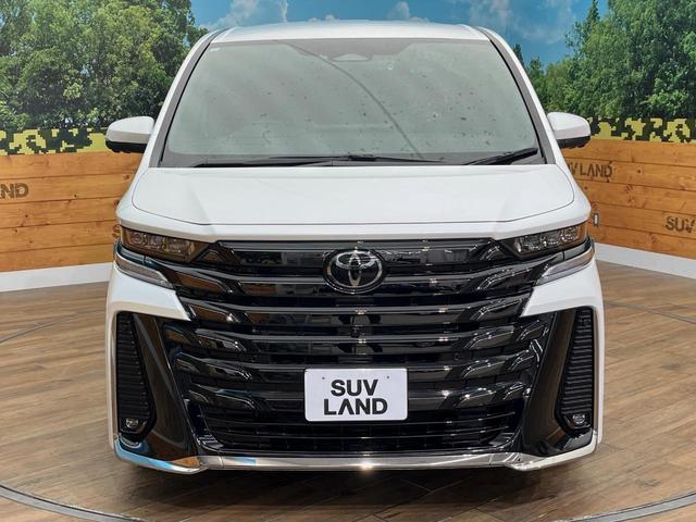 ヴェルファイアハイブリッド Ｚ　プレミア　４ＷＤ　後席モニター　左右独立ムーンルーフ　１４型ディスプレイオーディオ　シートベンチレーション　全周囲カメラ　デジタルインナーミラー　禁煙車　３眼ＬＥＤヘッドライト　ブラインドスポットモニター（16枚目）